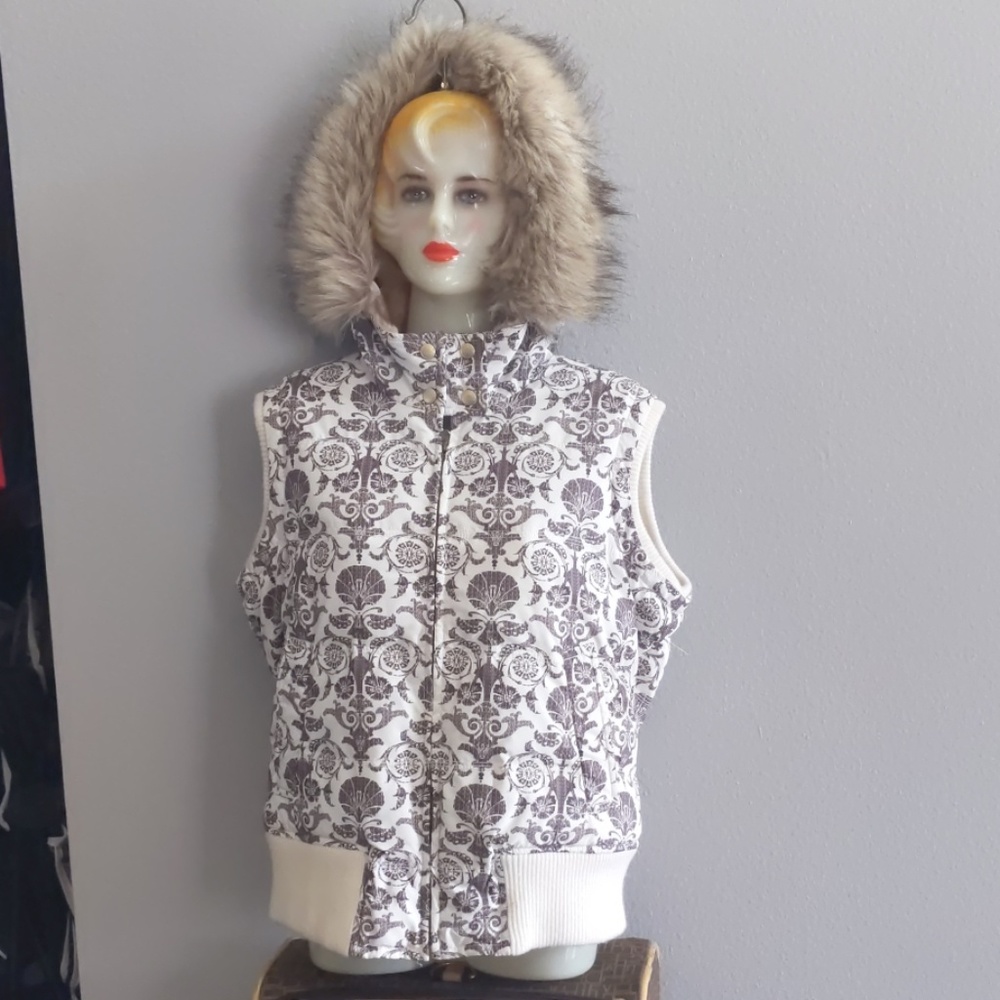 Aeropostale winter vest